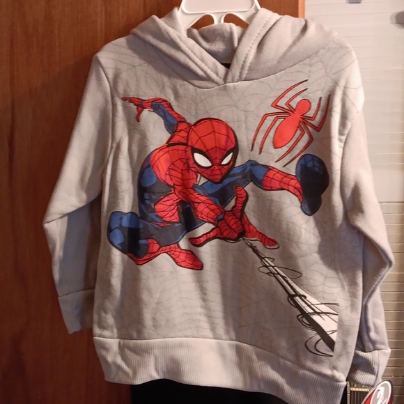 ❤️ FINAL REDUCTION Spiderman Sweat Suit - Picture 2 of 3